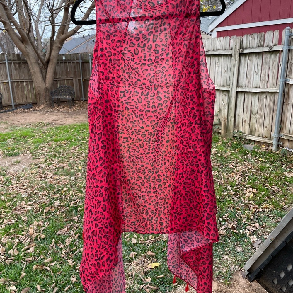RED LEOPARD VEST - Picture 3 of 10